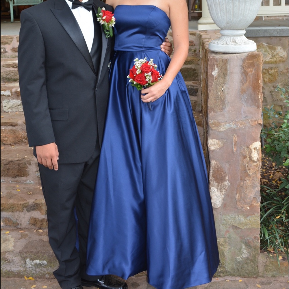 Navy Blue Sherri Hill Strapless Dress